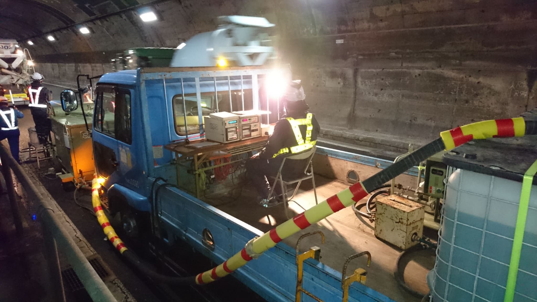 中国道背面空洞注入工事