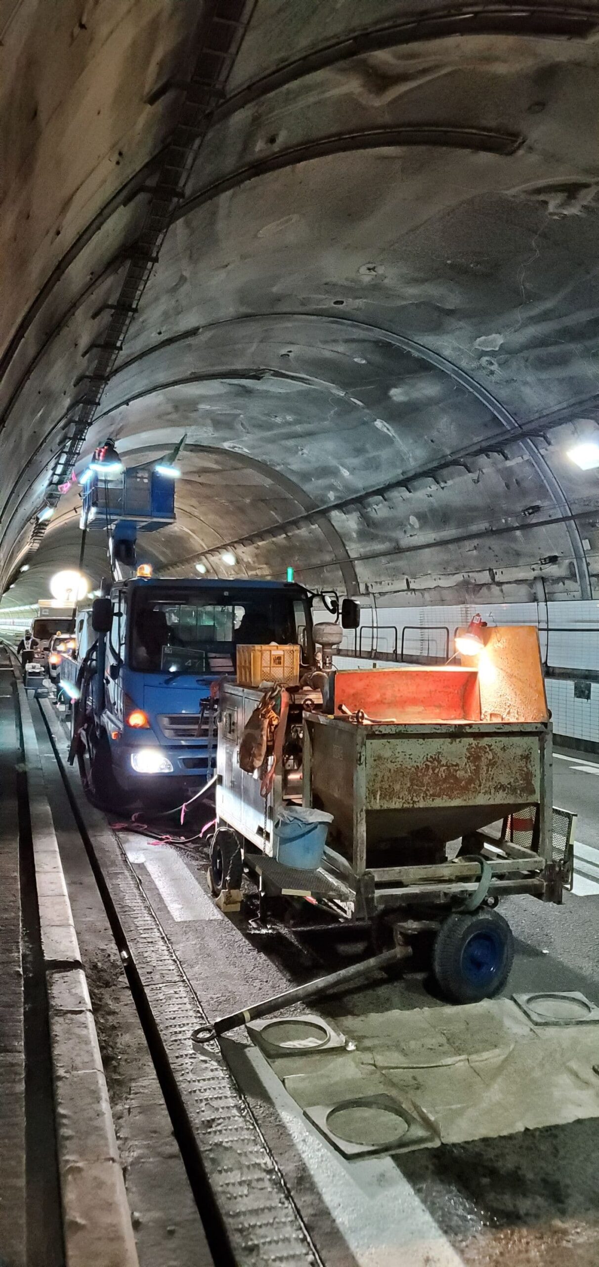 北陸道背面空洞注入工事