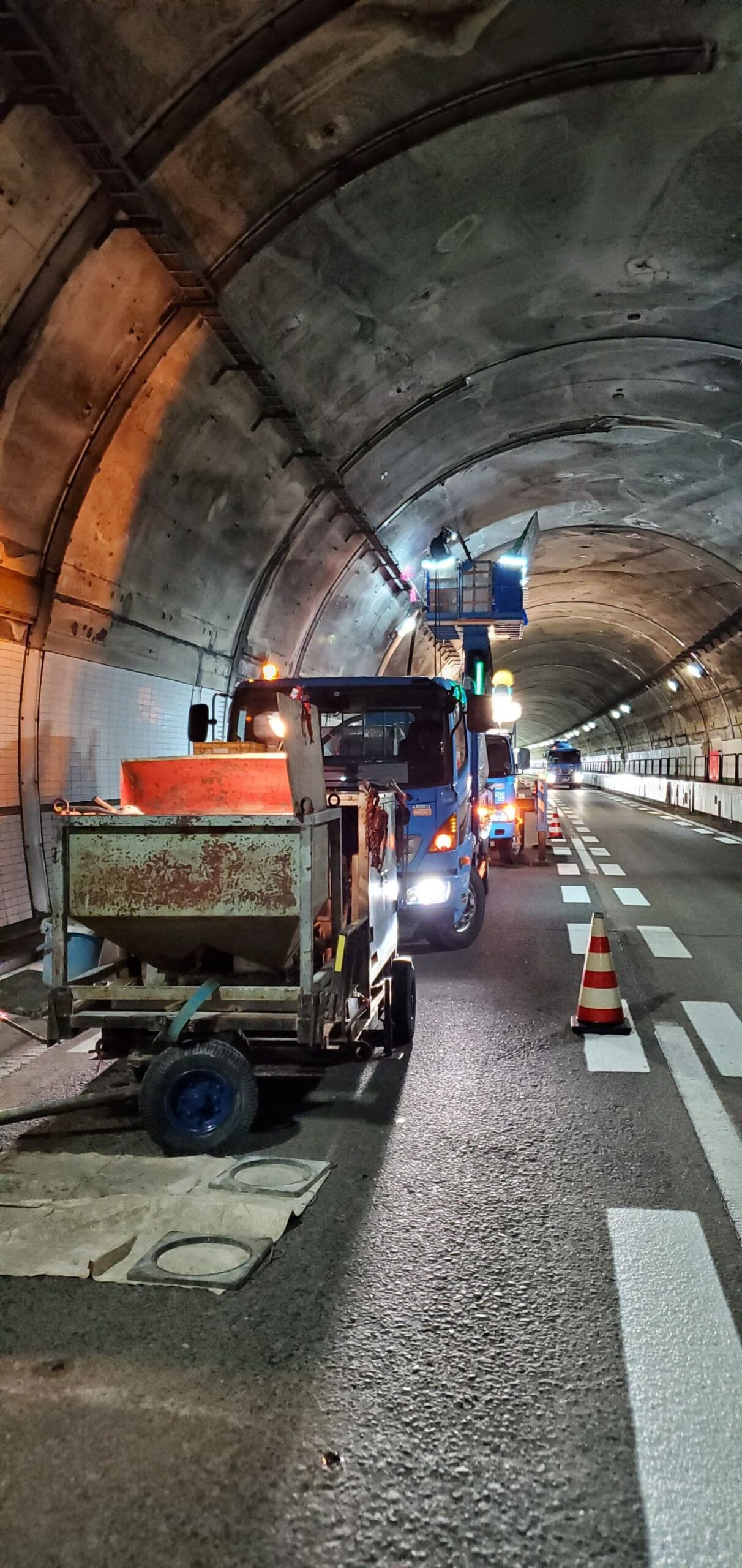北陸道背面空洞注入工事