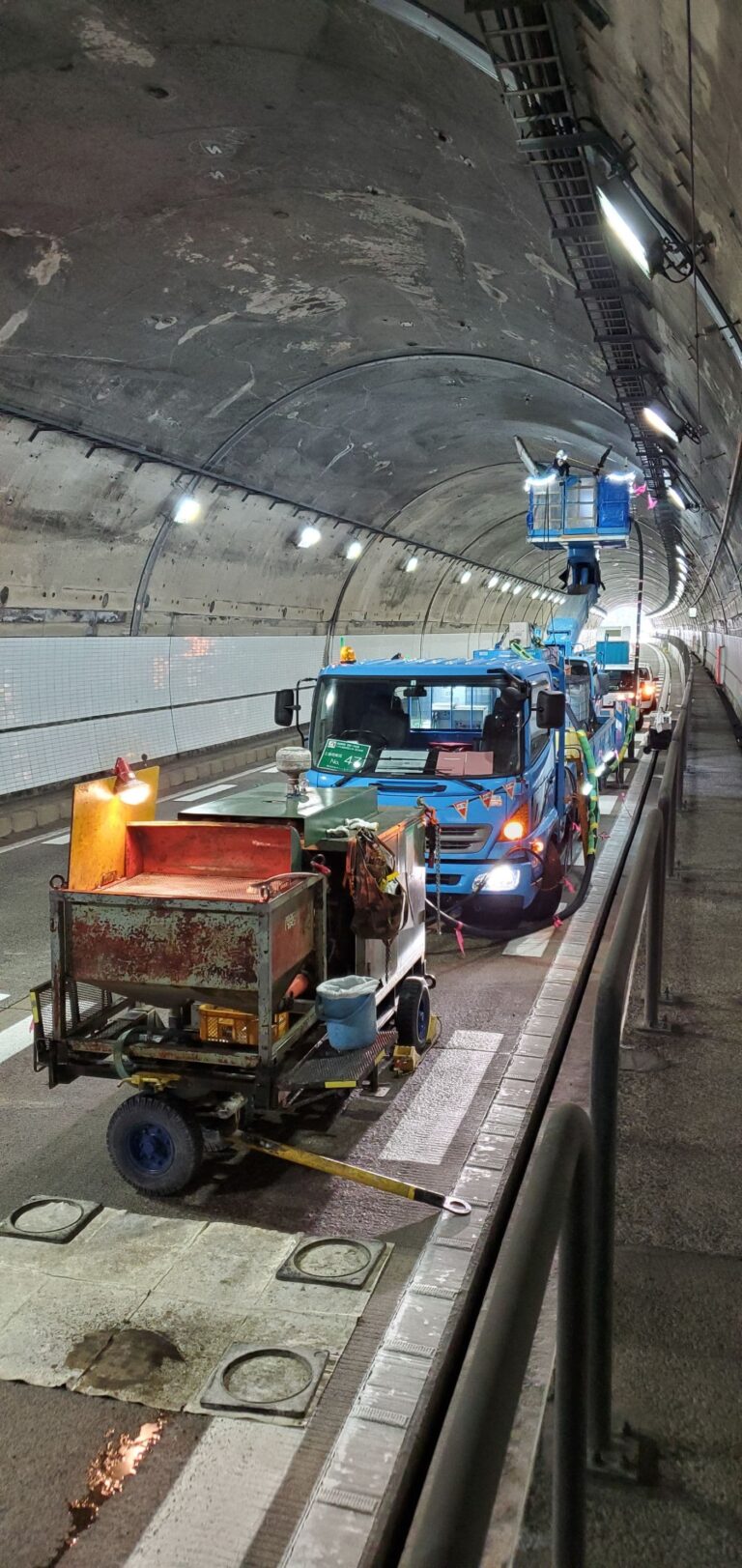 北陸道背面空洞注入工事