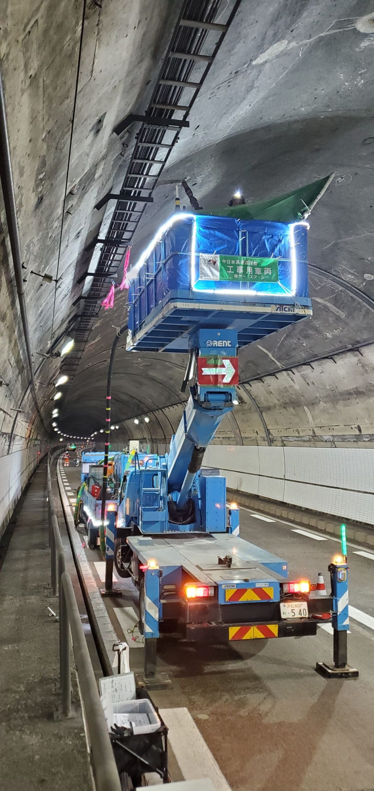 北陸道背面空洞注入工事