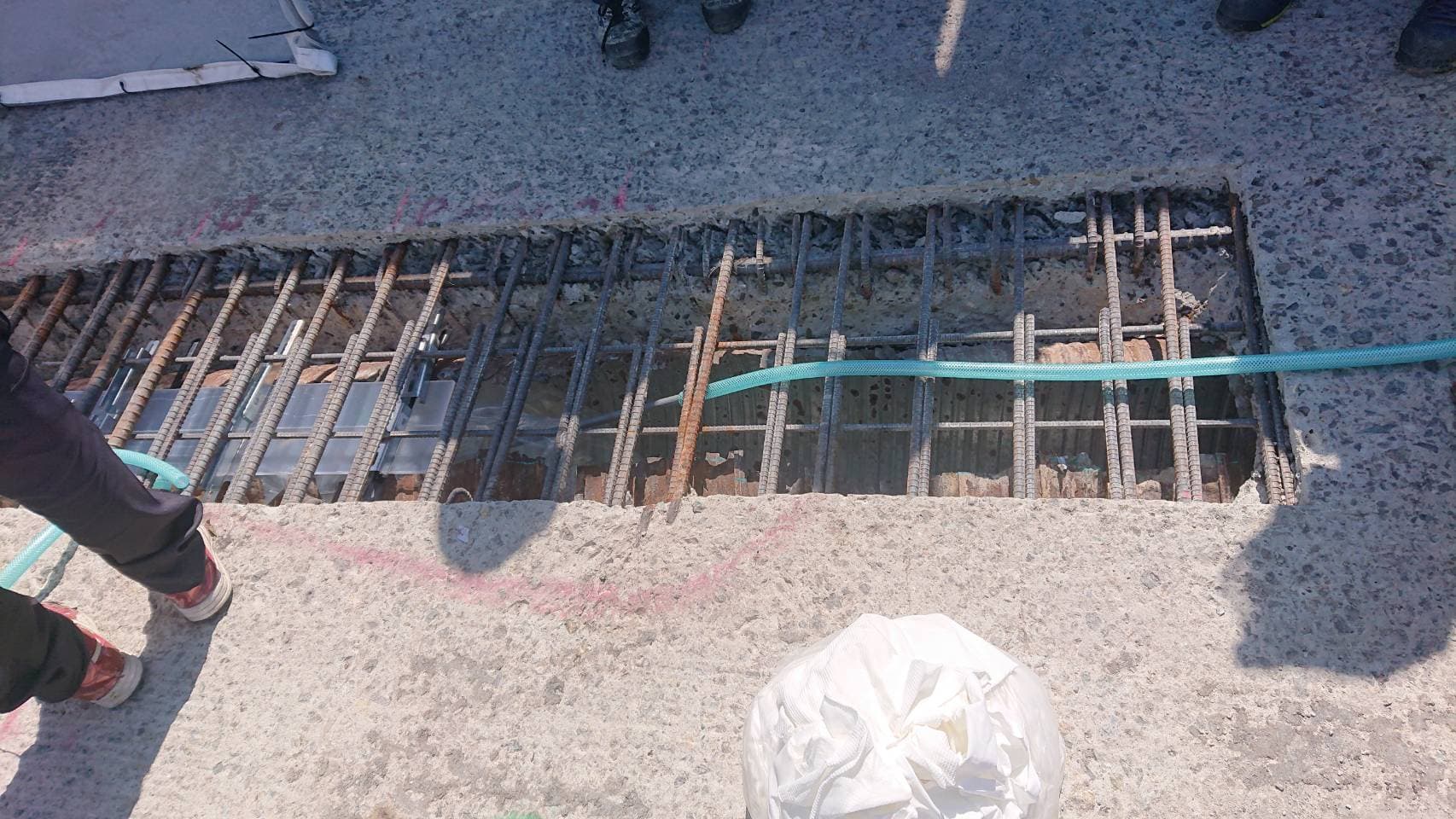 土河屋トンネル 形鋼当板工